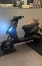 Zip 172cc brom, Fietsen en Brommers, Scooters | Piaggio, Ophalen of Verzenden, Zo goed als nieuw, Tweetakt, Zip