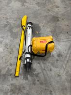 Laser met statief en baak, Ophalen, Zo goed als nieuw, Licht