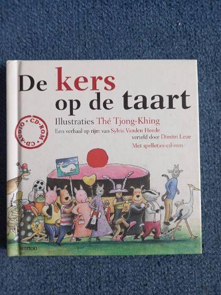 DE KERS OP DE TAART + spelletjes CD- Rom, Boeken, Kinderboeken | Kleuters, Nieuw, Fictie algemeen, Ophalen of Verzenden