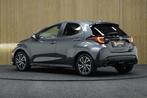 Toyota Yaris 1.5 Hybrid Dynamic | Adaptive-cruise | Camera |, Auto's, 12 maanden, Gebruikt, LED verlichting, 450 kg