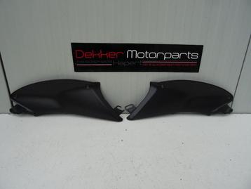 Linker + Rechter Carbon Tankkap Ducati Diavel 2011-2012-2013 beschikbaar voor biedingen
