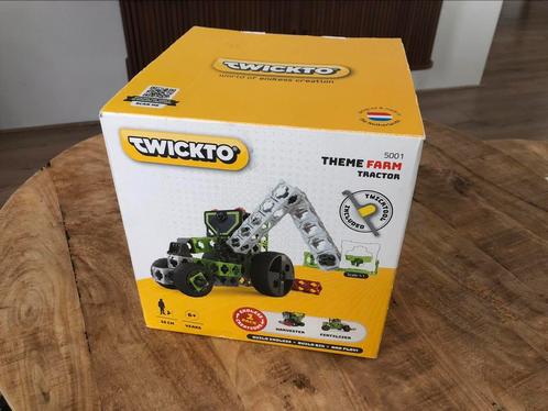 Twickto Farm 1 Tractor Harvester Fertilizer | Nieuw in doos, Hobby en Vrije tijd, Modelauto's | 1:32, Zo goed als nieuw, Tractor of Landbouw