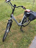 Electrische damesfiets Van Dijck, adv. Goed lezen!!, Fietsen en Brommers, Elektrische fietsen, Ophalen, Zo goed als nieuw, 50 km per accu of meer