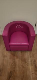 Leuke kinderstoel, Kinderen en Baby's, Kinderkamer | Tafels en Stoelen, Ophalen, Zo goed als nieuw, Stoel(en)