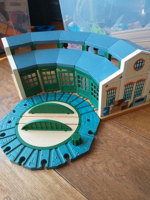 Thomas de trein houten Tidmouth Sheds remise met draaischijf, Kinderen en Baby's, Speelgoed | Thomas de Trein, Zo goed als nieuw