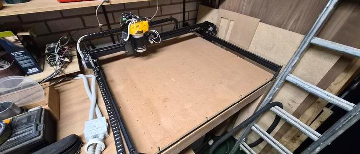 Inventables X-Carve met laser, Doe-het-zelf en Verbouw, Gereedschap | Overige machines, Gebruikt, Ophalen of Verzenden