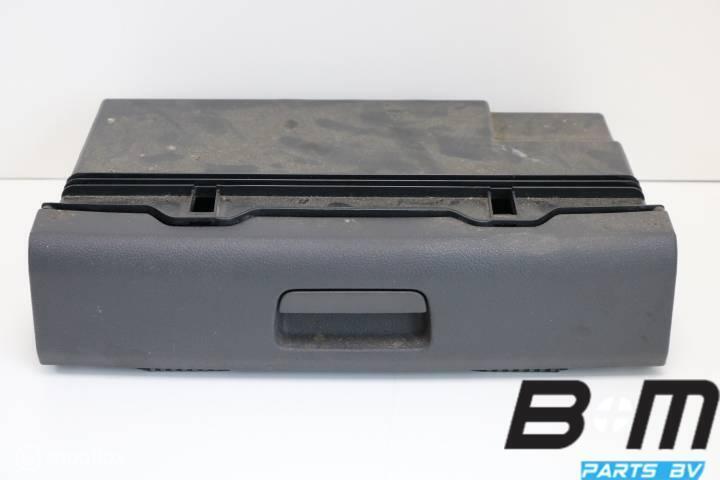 Opbergvak onder voorstoel rechts VW Touran 1T, Auto-onderdelen, Interieur en Bekleding, Gebruikt
