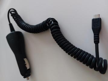 Auto oplader Android wat oudere toestel.  beschikbaar voor biedingen
