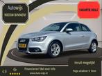 Audi A1 1.2 TFSI Attraction Pro Line|Pano|Stoelverw|Goed ond, Auto's, Voorwielaandrijving, Euro 5, Zwart, 4 cilinders