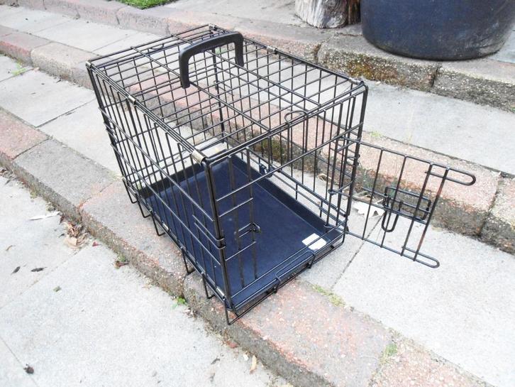 Kleine opvouwbare bench met 1 deurtje, Dieren en Toebehoren, Overige Dieren-accessoires, Zo goed als nieuw, Ophalen