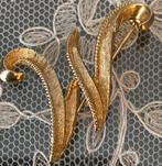 Letter W - broche vintage, Ophalen of Verzenden, Zo goed als nieuw, Goud, Overige materialen