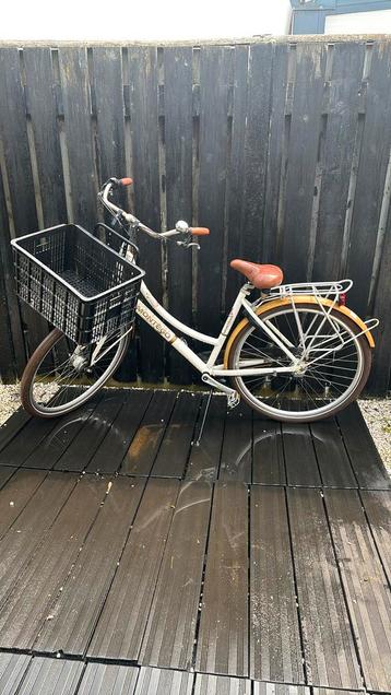Montego Dames fiets maat 56 Omafiets met mand beschikbaar voor biedingen
