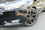 Ford Focus Wagon 1.0 EcoBoost|Titanium|Camera|Trekhaak|Navi, Gebruikt, Euro 6, Zwart, Origineel Nederlands