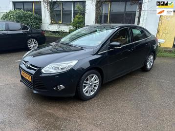 Ford Focus 1.6 EcoBoost Titanium/ Leder bekleding/ Cruise Co beschikbaar voor biedingen