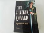 Het zilveren zwaard ( Angela Elwell Hunt, Ophalen of Verzenden, Zo goed als nieuw