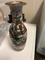 Oude Chinese vaas met krijgers, Antiek en Kunst, Antiek | Vazen, Ophalen