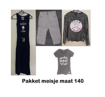 Pakket kleding maat 140 meisje beschikbaar voor biedingen