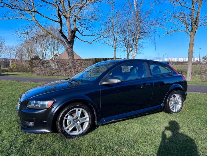 Volvo C30 1.8 2009 Zwart, Auto's, Volvo, Particulier, C30, ABS, Airbags, Airconditioning, Centrale vergrendeling, Climate control