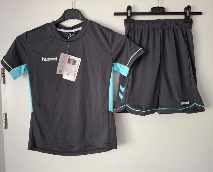 Nieuw hummel trainigssetje maat: 140, Kinderen en Baby's, Kinderkleding | Maat 140, Nieuw, Jongen of Meisje, Ophalen