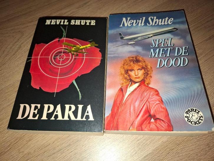 Nevil Shute - Parel Pockets (Ned. paperback), Boeken, Romans, Gelezen, Ophalen of Verzenden