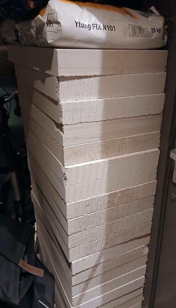 14 Ytong Blokken en 1 zak Yong fix- Stapel Bouwmaterialen, Doe-het-zelf en Verbouw, Metselstenen, Nieuw, Kalkzandstenen, Ophalen