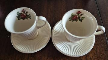 Wedgwood - Moss Rose - 12 kop & schotel beschikbaar voor biedingen
