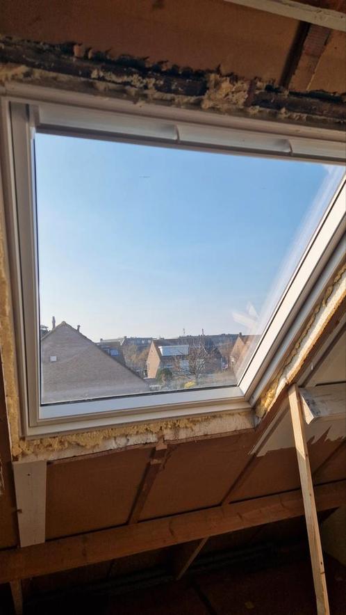 Velux GGL SK08 dakraam inclusief gootstukken, Doe-het-zelf en Verbouw, Glas en Ramen, Gebruikt, Dakraam, 120 tot 160 cm, 80 tot 120 cm