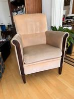 Vintage fauteuil - klassiek model, stevige basis van hout, Huis en Inrichting, Ophalen, Hout, Gebruikt, Bruin