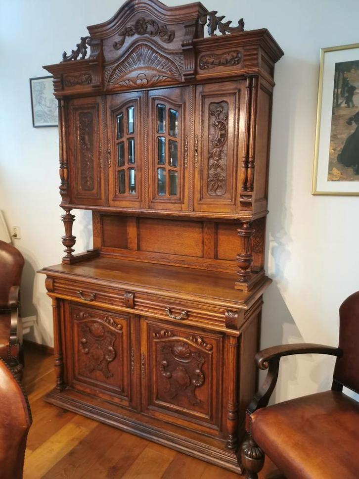 Mechelse kast / Henri Deux Kast bijzondere uitvoering, Antiek en Kunst, Antiek | Meubels | Kasten, Ophalen