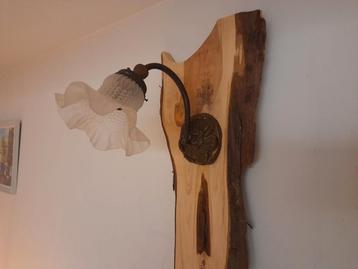 Unieke wandlamp beschikbaar voor biedingen