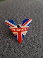 Pin V for Victory, Thanks,1995, Ophalen of Verzenden, Zo goed als nieuw, Overige onderwerpen, Speldje of Pin