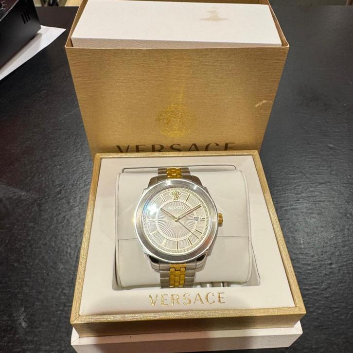 Versace Horloge Sapphire crystal, Sieraden, Tassen en Uiterlijk, Horloges | Heren, Zo goed als nieuw