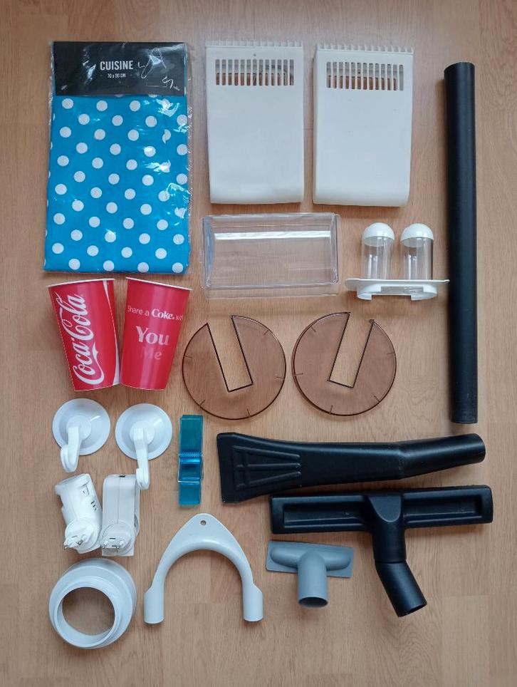 1 verhuisdoos met nieuwe en bijna nieuwe rommelmarktspullen, Diversen, Rommelmarktspullen, Nieuw, Ophalen of Verzenden