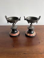 Antieke Bronzen Coupe's op Marmeren Voet, Ophalen