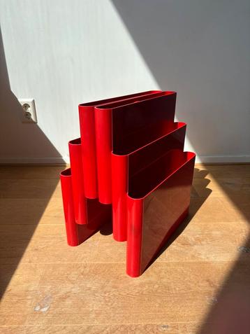 Giotto Stoppino | Kartell | tijdschriftenrek beschikbaar voor biedingen