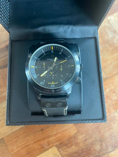 Alpha sierra defcon lgm30yl, Sieraden, Tassen en Uiterlijk, Horloges | Heren, Zo goed als nieuw, Polshorloge, Overige merken, Staal