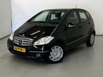 Mercedes-Benz A-klasse 160 / Airco / Bluetooth / Meeneemprij, Auto's, Mercedes-Benz, Voorwielaandrijving, Euro 5, Zwart, Leder en Stof