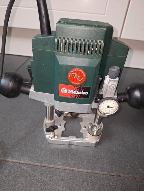 Bovenfrees Metabo OF e 1229 signal in systainer, Doe-het-zelf en Verbouw, Gereedschap | Freesmachines, Gebruikt, Bovenfrees, Ophalen of Verzenden