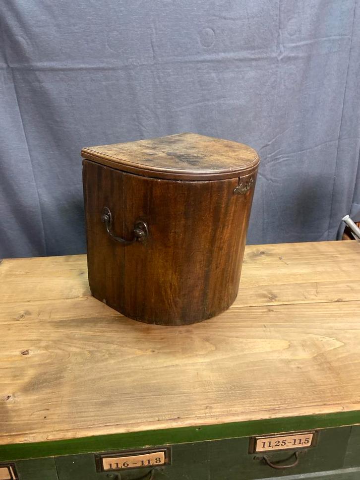 Antieke Houten 18e Eeuw Rond Kistje met Deksel, Antiek en Kunst, Antiek | Overige Antiek, Ophalen of Verzenden