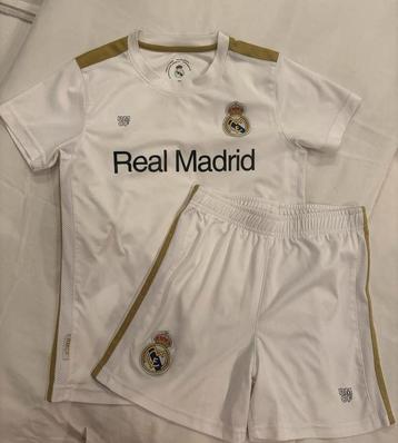 Real Madrid Voetbalset Maat 134/140 beschikbaar voor biedingen