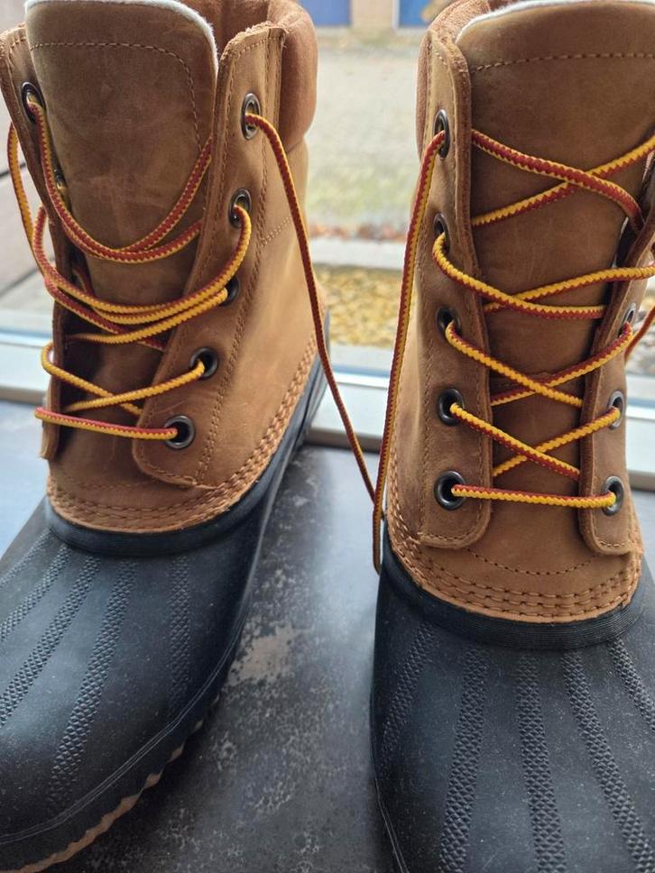 Sorel snowboots maat 43, Kleding | Heren, Wintersportkleding, Zo goed als nieuw, Overige typen, Overige maten, Ophalen