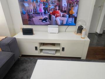 Goossens tv meubel IS WEG beschikbaar voor biedingen