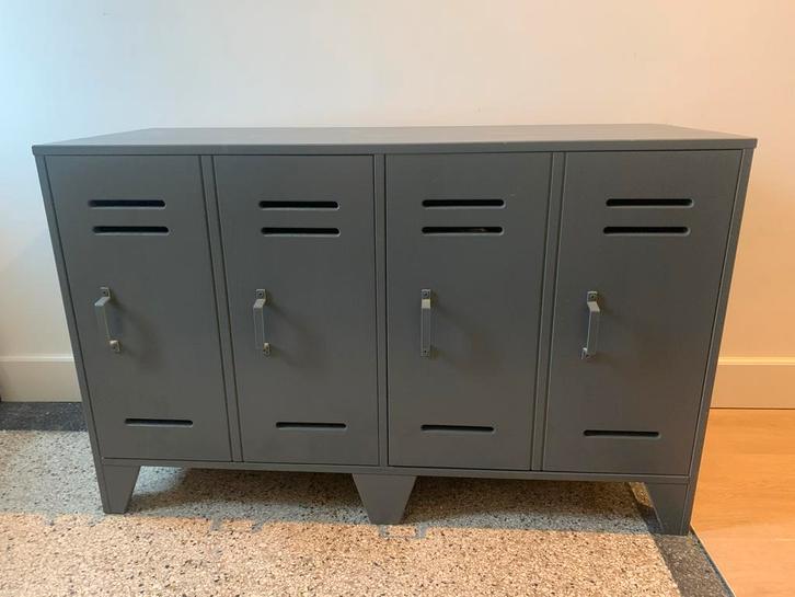 Woood Houten TV-kast / Dressoir, Huis en Inrichting, Kasten | Lockerkasten, Zo goed als nieuw, Ophalen