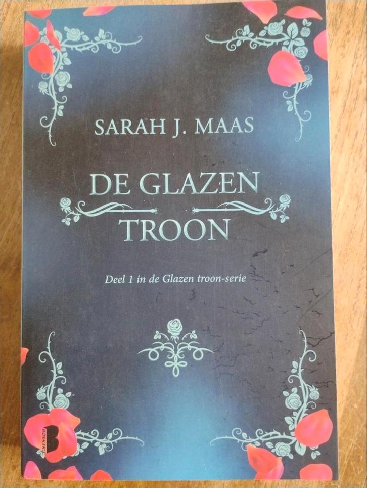 De Glazen Troon - Sarah J. Maas, Boeken, Fantasy, Zo goed als nieuw, Ophalen of Verzenden