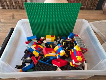 LEGO partij met bouwplaat beschikbaar voor biedingen