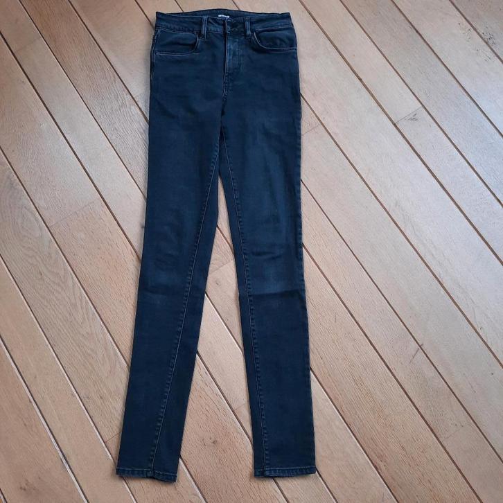 HEMA spijkerbroek Skinny zwart maat 36, Kleding | Heren, Spijkerbroeken en Jeans, Zo goed als nieuw, W36 - W38 (confectie 52/54)