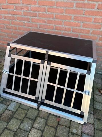 Auto honden bench beschikbaar voor biedingen
