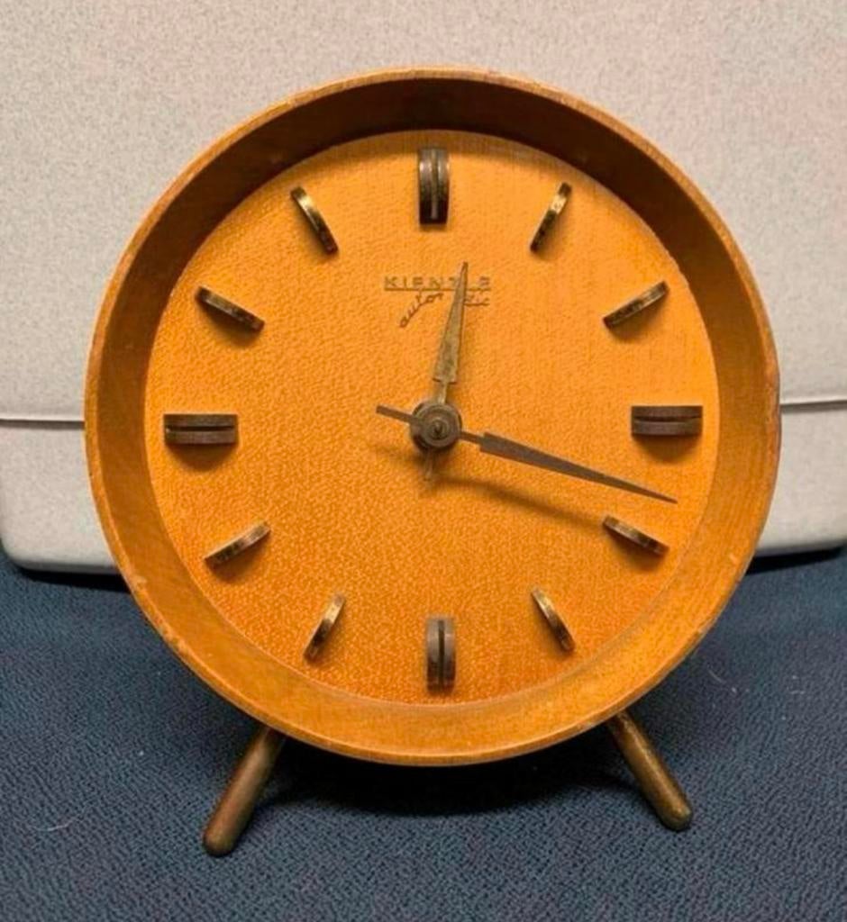 Klok KIENZLE Mid Century bureauklok tafelklok Duitsland, Huis en Inrichting, Woonaccessoires | Klokken, Ophalen of Verzenden