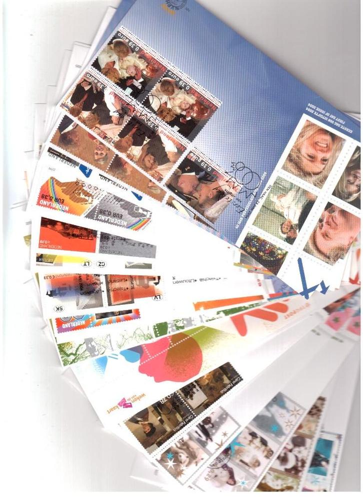 fdc's nederland jaargang  2004, Postzegels en Munten, Postzegels | Eerstedagenveloppen, Onbeschreven, Nederland, Ophalen of Verzenden