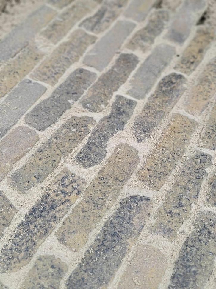 Authentieke gele waaltjes W4 1200m2, Tuin en Terras, Tegels en Klinkers, Gebruikt, Klinkers, Keramiek, 10 m² of meer, Ophalen